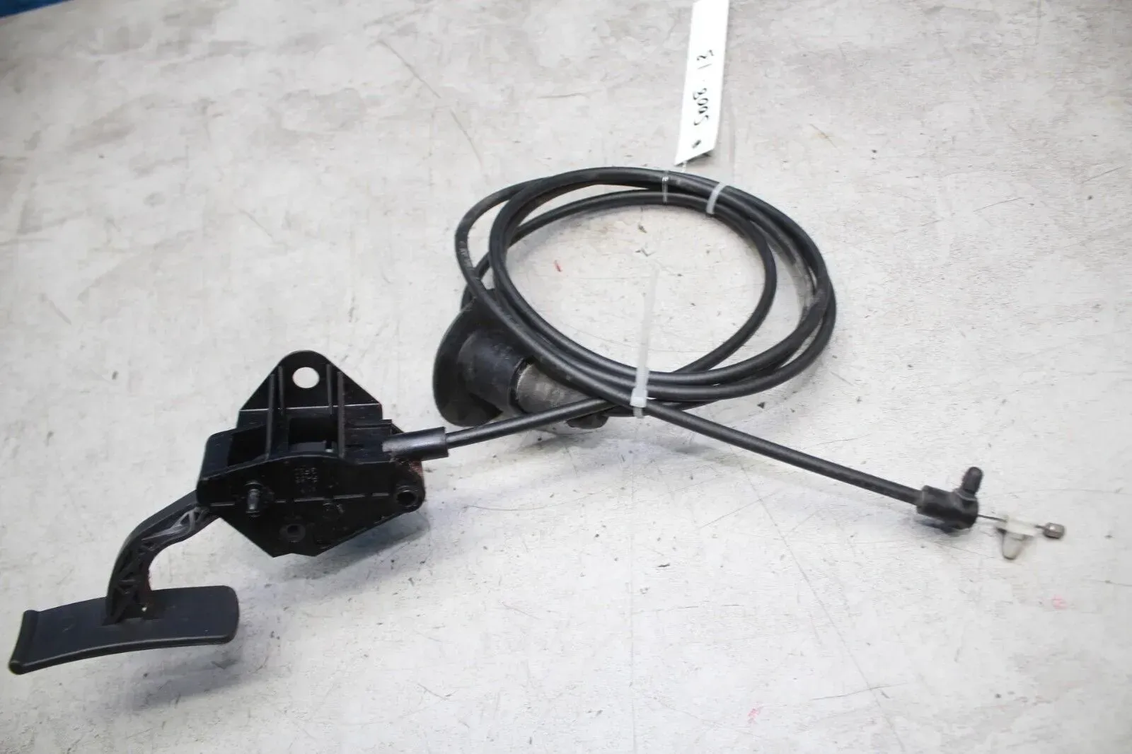 Motorhaubenöffner Öffner Hebel Griff Seilzug 9671786877 Peugeot 5008 I 0E_ Bj.13 - Bild 1