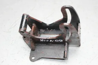 Lada Niva 2121 1.7i Bj.09 Halterung Höherlegung Lichtmaschine Generator - Bild 2