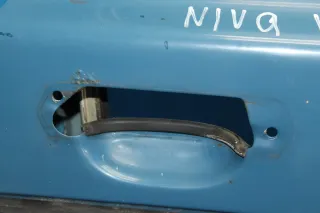Lada Niva 2121 Bj.09 Tür Beifahrertür vorne rechts - Bild 2