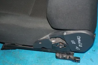 Beifahrersitz Sitz vorne rechts Toyota Corolla E12 Bj.07 - Bild 4