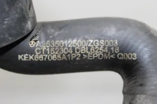 Kühlwasserschlauch Kühlmittel Schlauch A2535012500 Mercedes Benz GLC X253 Bj.19 - Bild 3