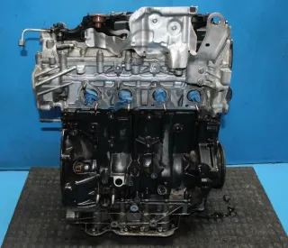 Diesel Motor code M9RG742 ohne Anbauteile Renault Laguna III 2.0 dCi Bj.08 - Bild 8