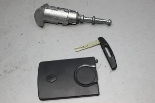 Zündschlüssel Schlüssel Funkschlüssel Karte Renault Megane 3 III Bj.10 - Bild 2