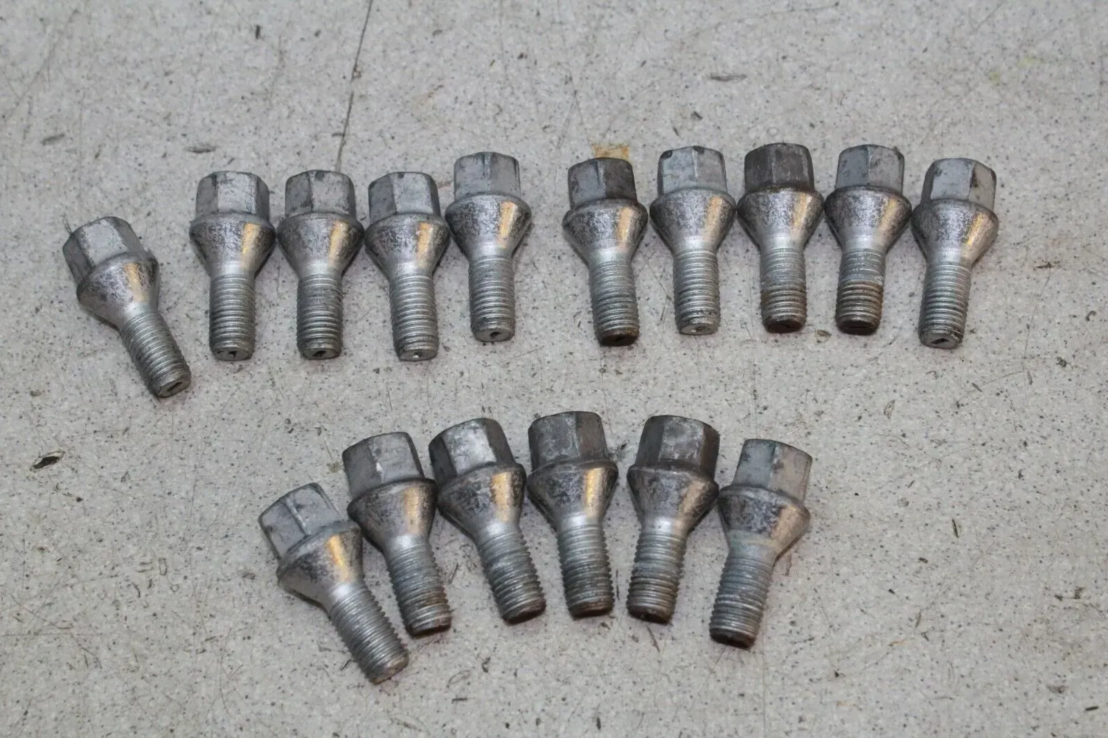 16x Radbolzen Radschrauben SW 17mm Fiat Punto 199 1.2 Bj.17 - Bild 1