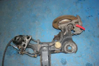 Citroen C3 II Bj.2011 Hinterachse Achsträger Achse hinten Bremssattel - Bild 4