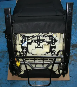Fahrersitz Sitz vorne links mit Armlehne Citroen C3 III SX Bj.20 - Bild 8