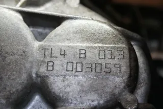 Getriebe 6-Gang Schaltgetriebe code TL4 B 013 Renault Laguna III 1.5 dCi Bj.09 - Bild 6