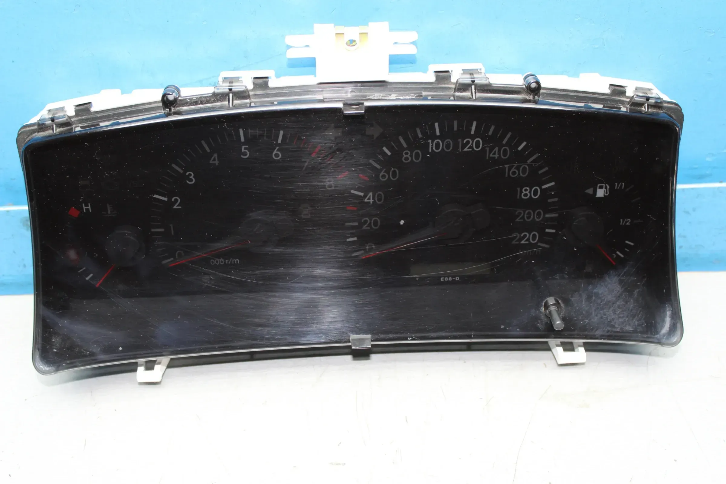 Tacho Kombiinstrument 83800-12E10 Toyota Corolla E12 Bj.05 - Bild 1