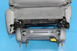Beifahrersitz Sitz vorne rechts Chrysler Voyager IV RG GY Bj.07 - Bild 9
