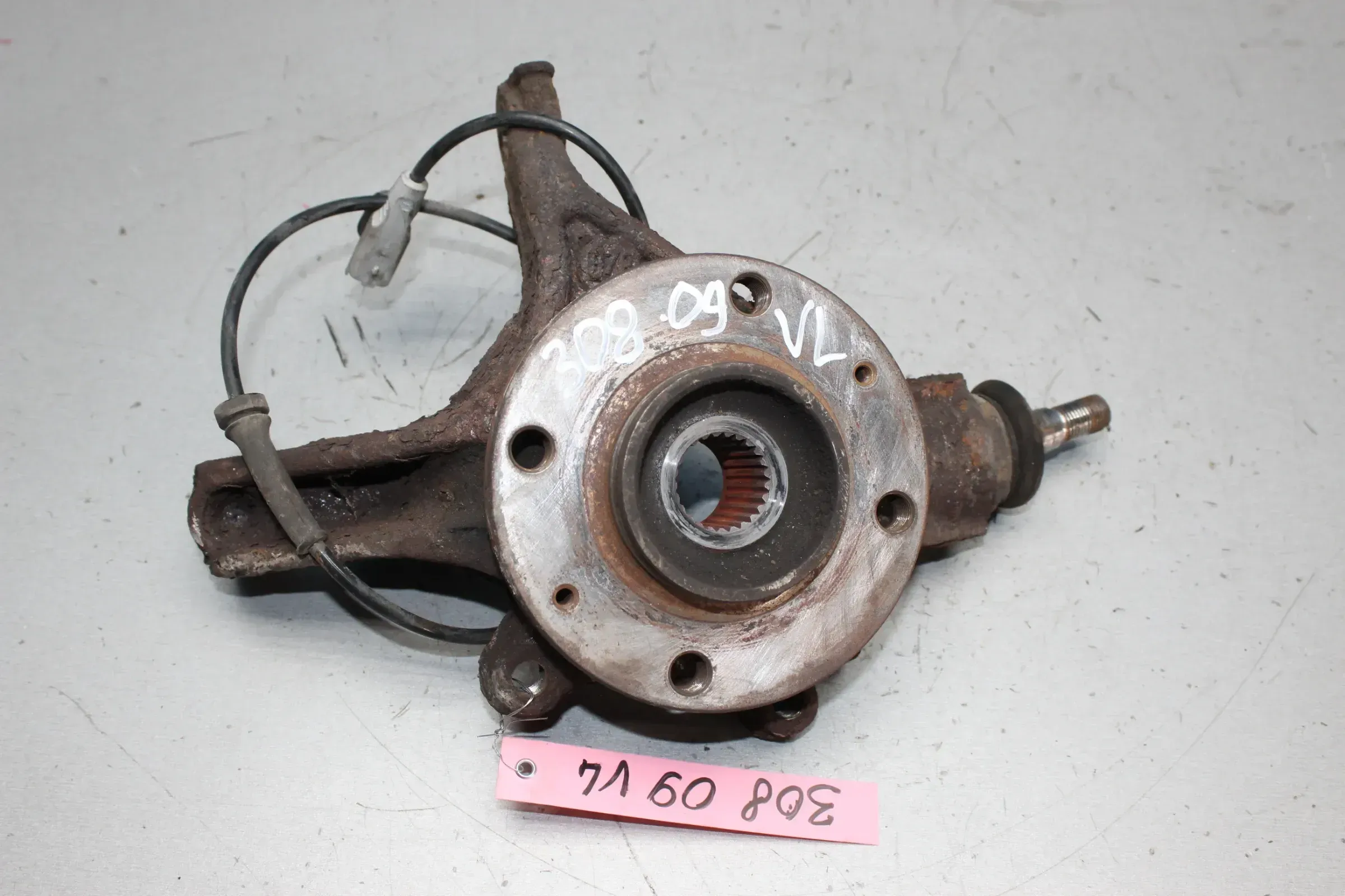 Achsschenkel Radnabe ABS vorne links Peugeot 308 SW 1.4 70 kW Bj.09 - Bild 1