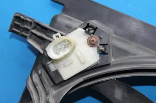 Kühlerlüfter Lüftermotor Lüfter 13249564 13263552 Opel Corsa D 1.4 Bj.13 - Bild 9