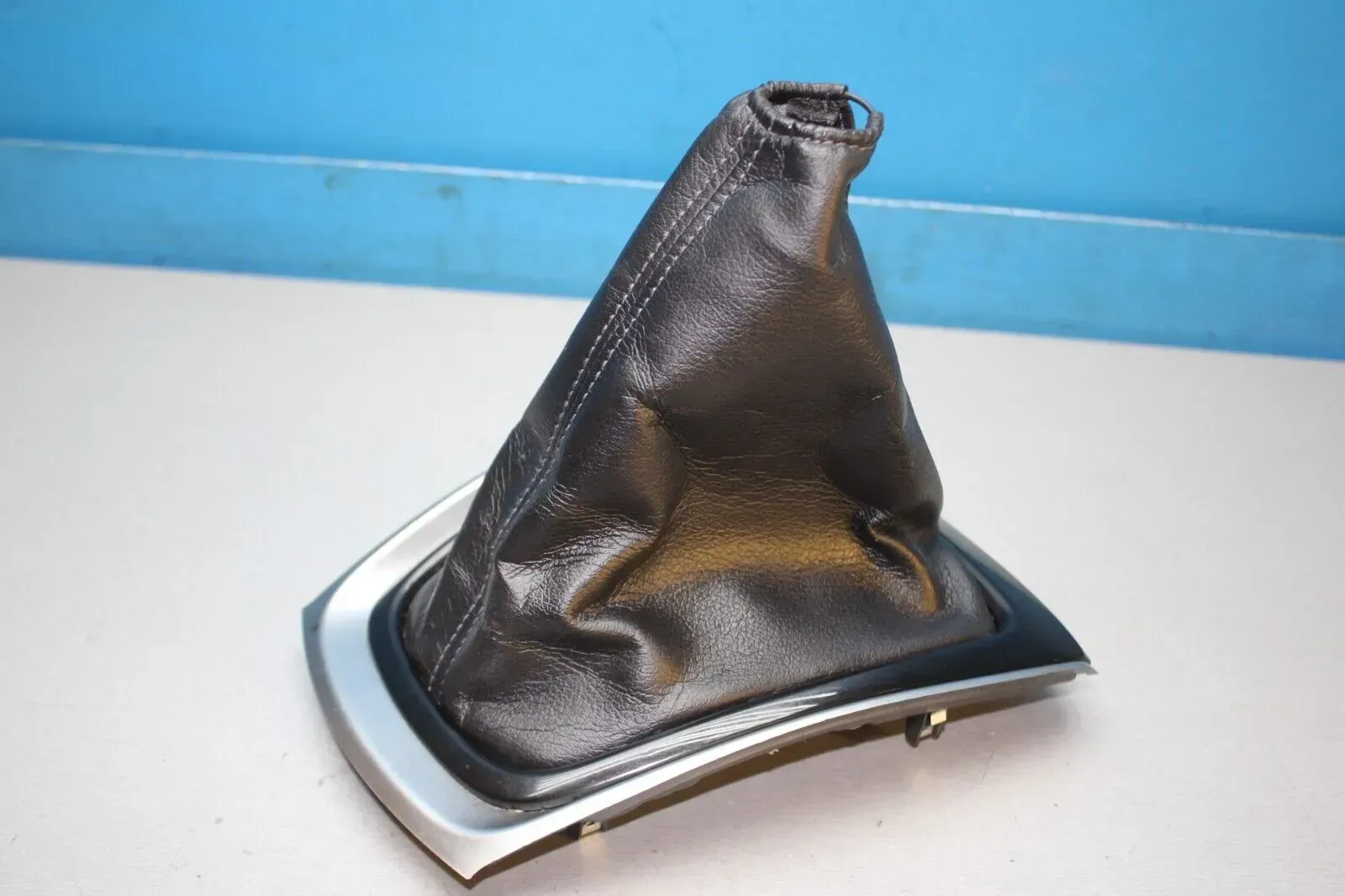 Blende Rahmen Manschette Schaltkulise 969354CC0A Nissan X-Trail T32 Bj.16 - Bild 1