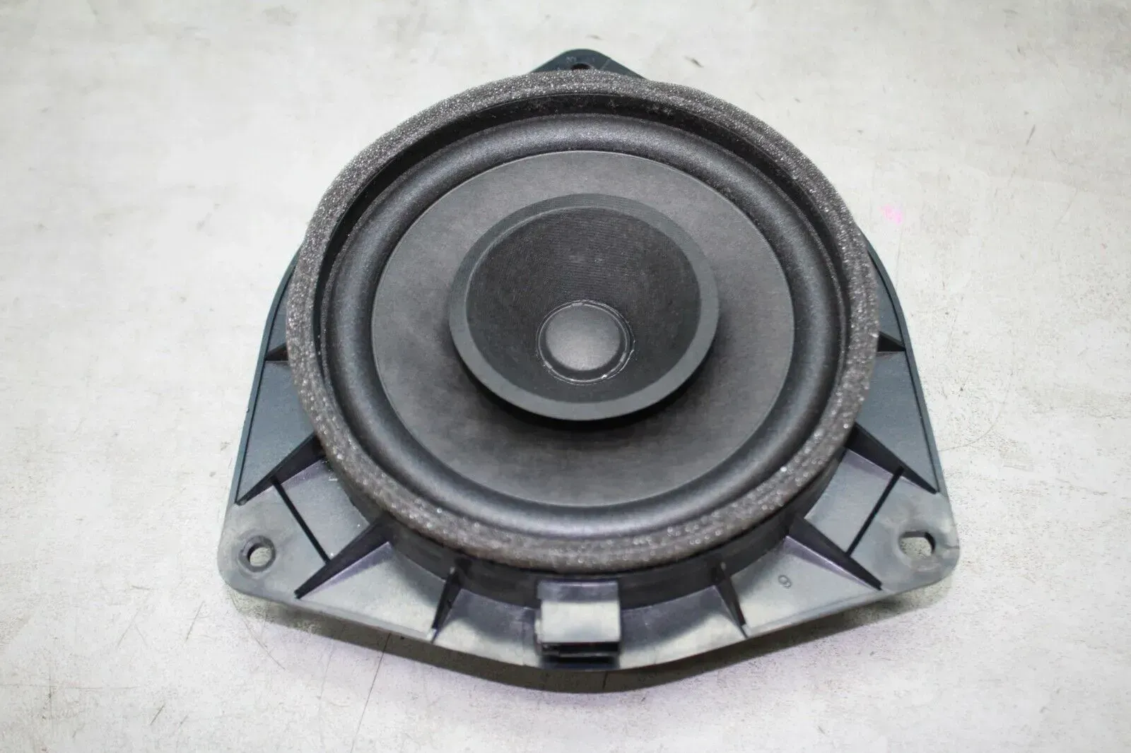 1x Türlautsprecher hinten links = rechts 86160-02420 Toyota Corolla E12 Bj.07 - Bild 1