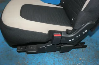 2-Reihe Sitz hinten mitte Citroen C4 Grand Picasso II Bj.14 - Bild 2