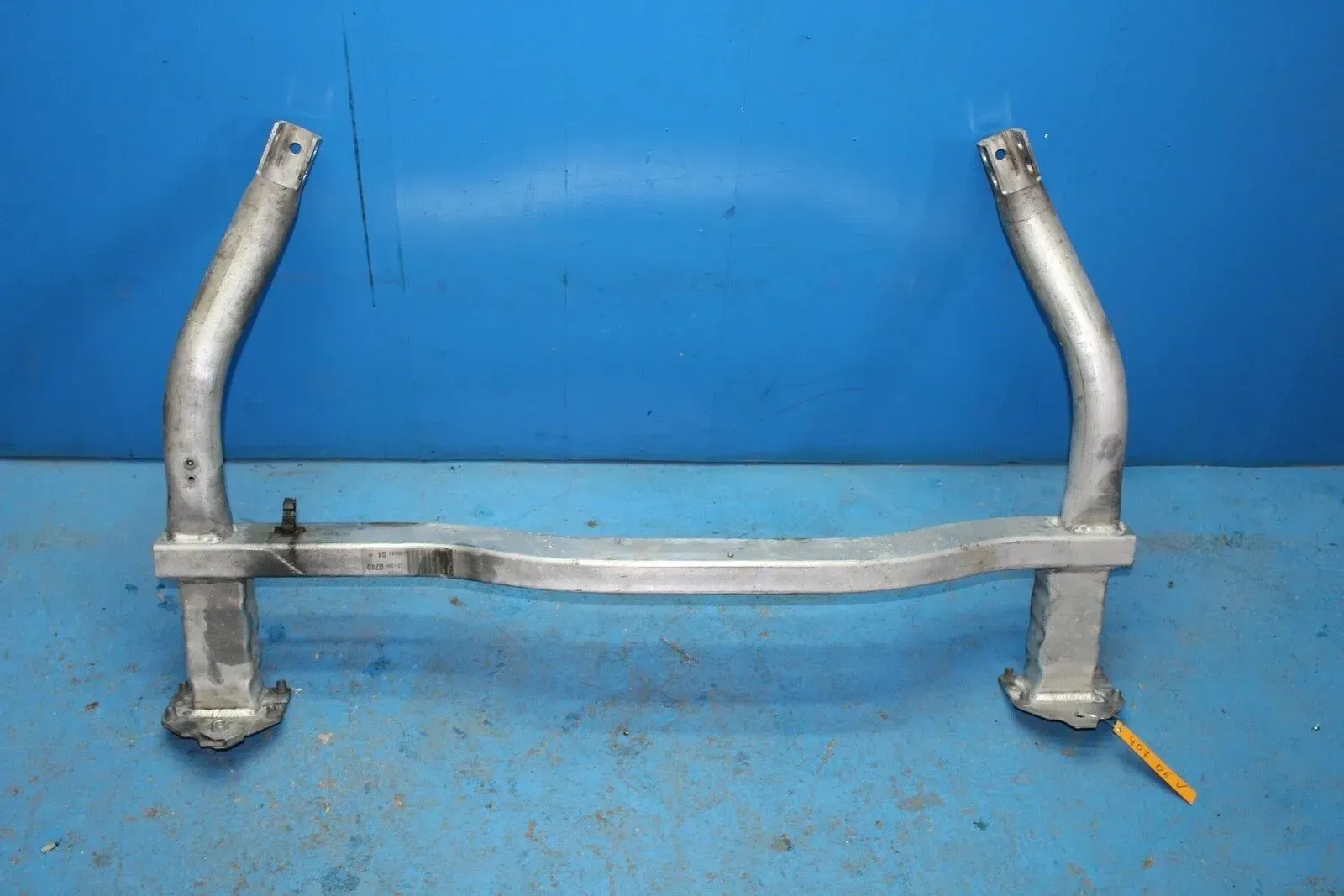 Peugeot 407 2.0 HDi Bj.06 Frontträger Pralldämpfer Träger vorne - Bild 1