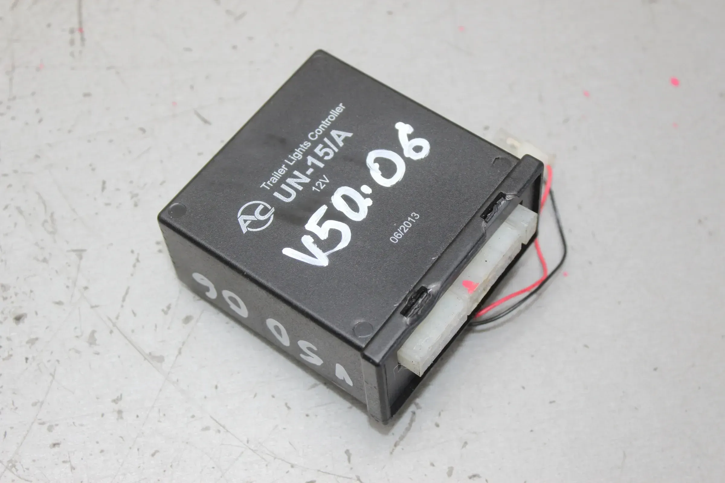 AC UN-15/A Steuergerät Anhängerkupplung Trailer Lights Controller Volvo V50 Bj06 - Bild 1