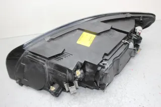 Frontscheinwerfer Scheinwerfer vorne rechts 30698886, 0301198204 Volvo V50 Bj.06 - Bild 4