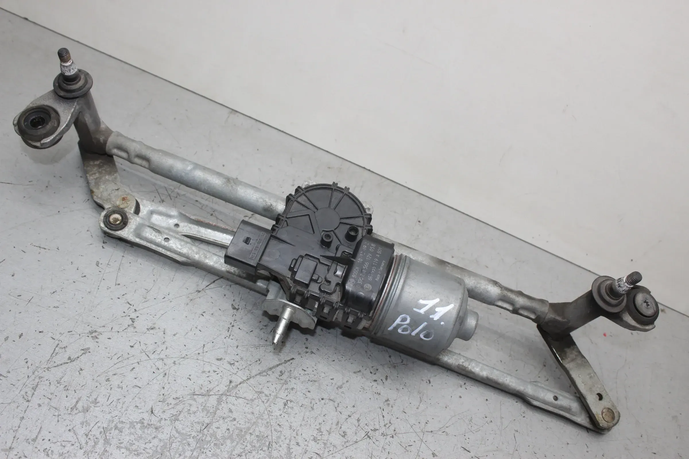 Wischermotor mit Gestänge vorne 6R1955023C, 6R1955119A VW Polo V 6R Bj.11 - Bild 1
