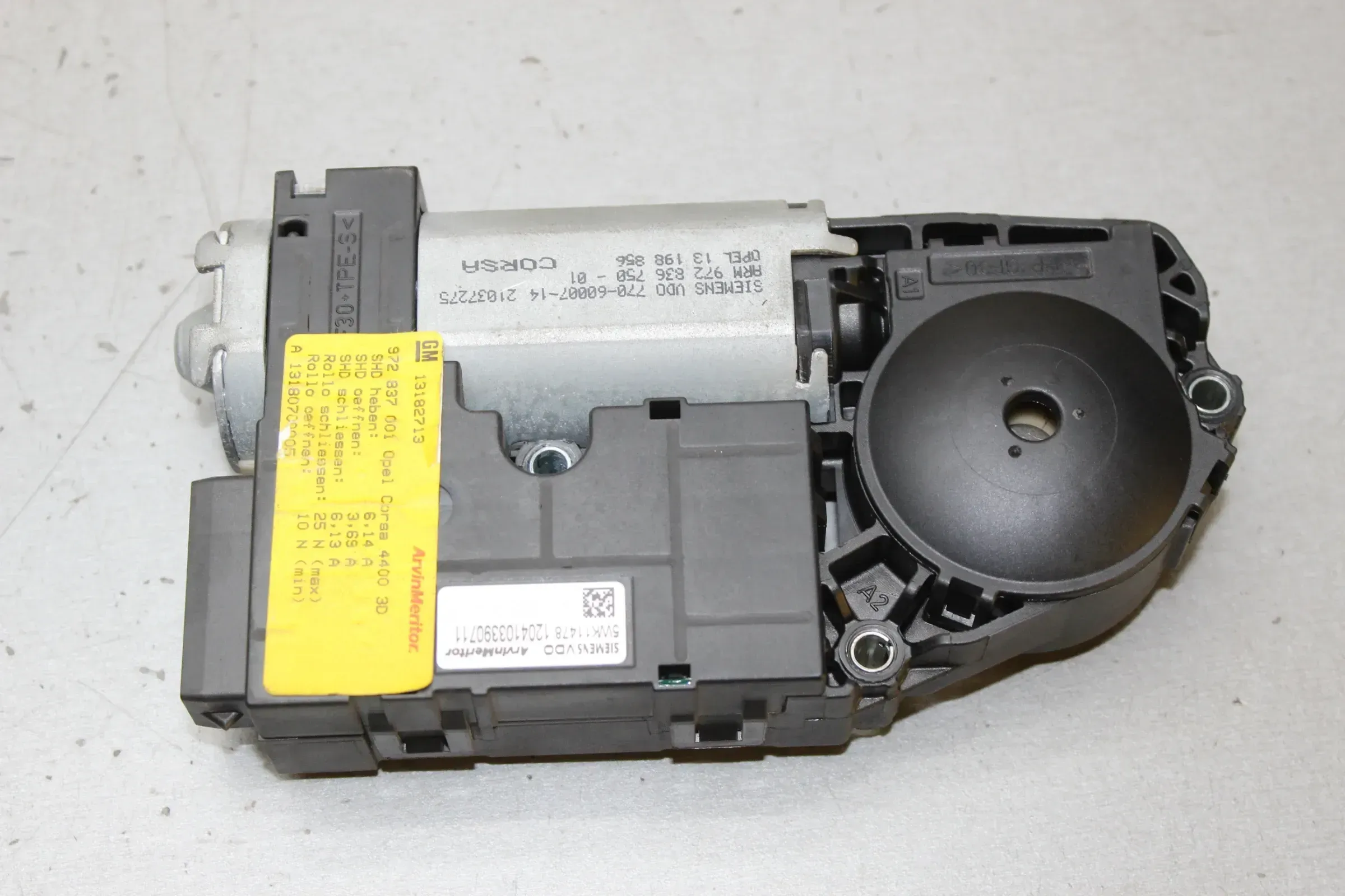 Schiebedachmotor Motor Schiebedach 13182713, 5WK11478 Opel Corsa D Bj.07 - Bild 1