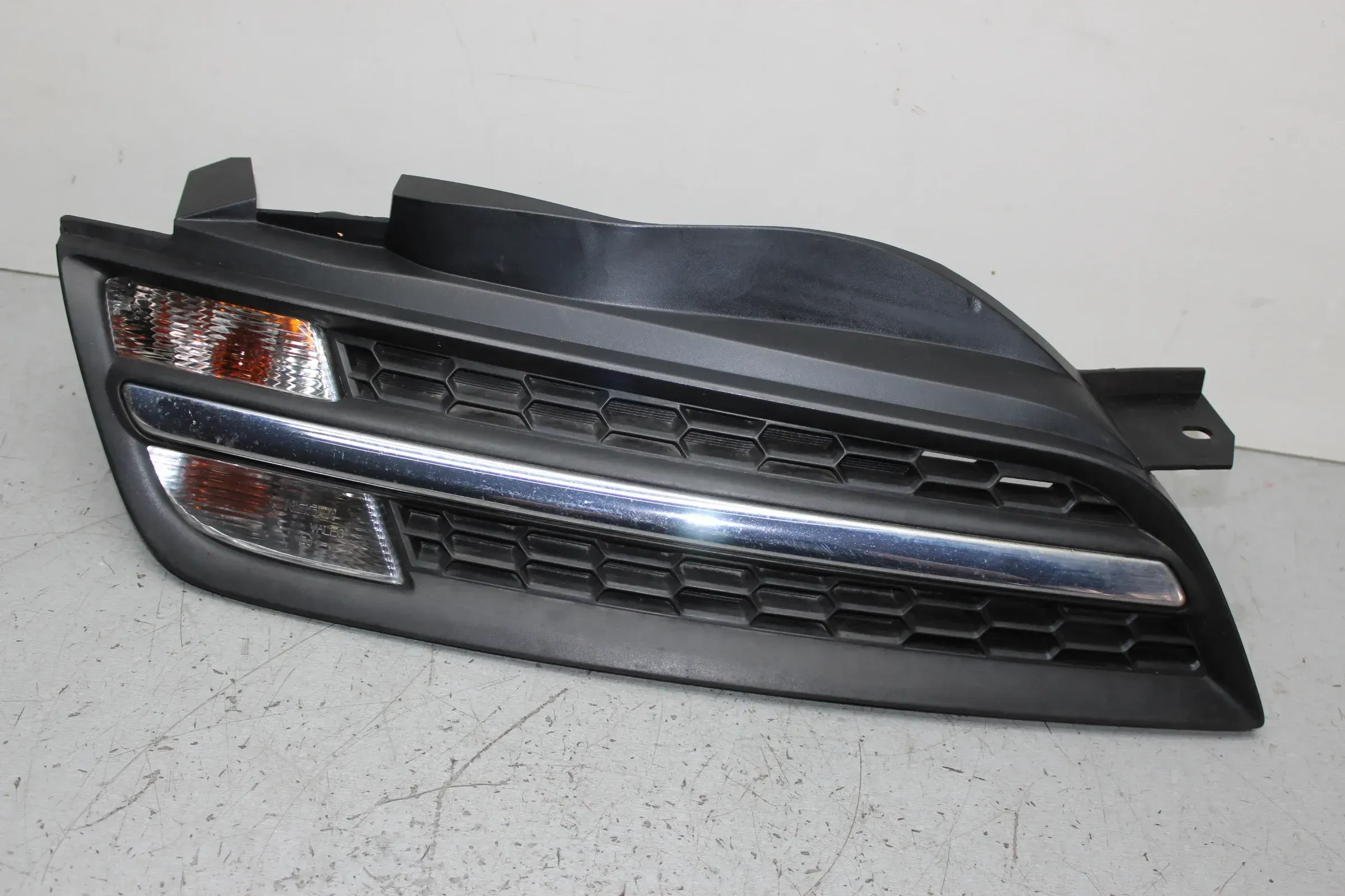Kühlergrill Blinker rechts 62320BC400 89036989 Nissan Micra III K12 Bj06 - Bild 1