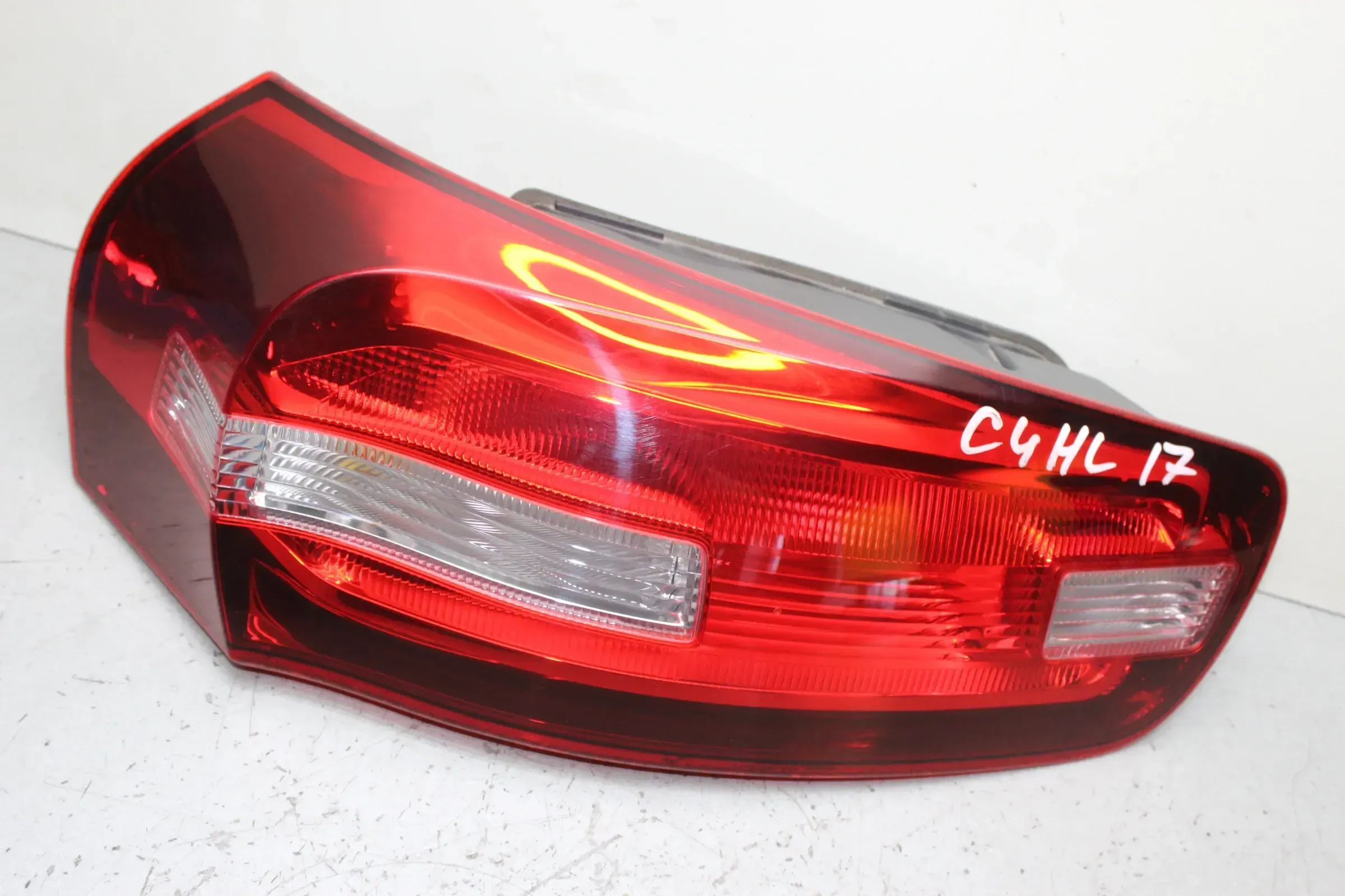 Rückleuchte Heckleuchte Rücklicht links Citroen C4 Picasso II Bj.17 - Bild 1