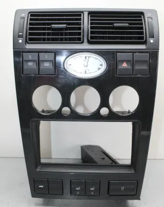 Verkleidung mit Uhr Sitzheizung Schalter Becherhalter Ford Mondeo III BWY Bj.01 - Bild 1