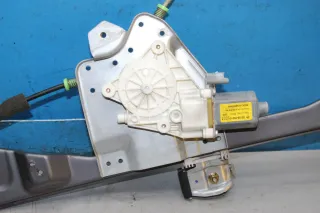 Fensterheber Motor mit Gestänge vorne rechts 88100-09010 SsangYong Kyron Bj.06 - Bild 2