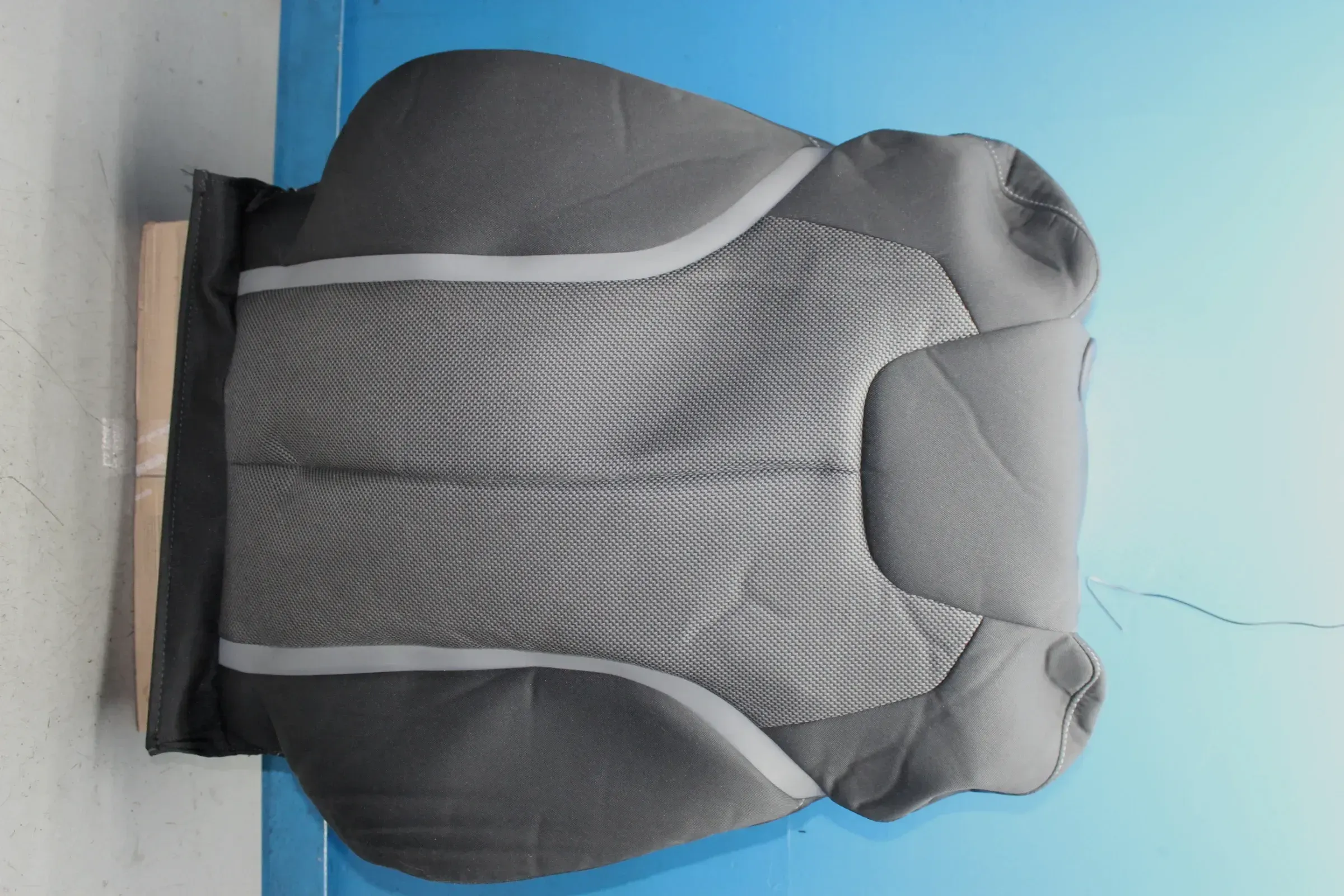 Neu Original Audi Q2 GA Sitzbezug Bezug Sitz vorne links 81A881805M KBE - Bild 1