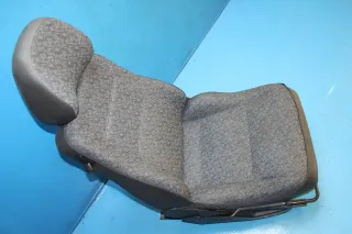 Lada Niva 2121 Bj.09 Beifahrersitz Sitz vorne rechts - Bild 1