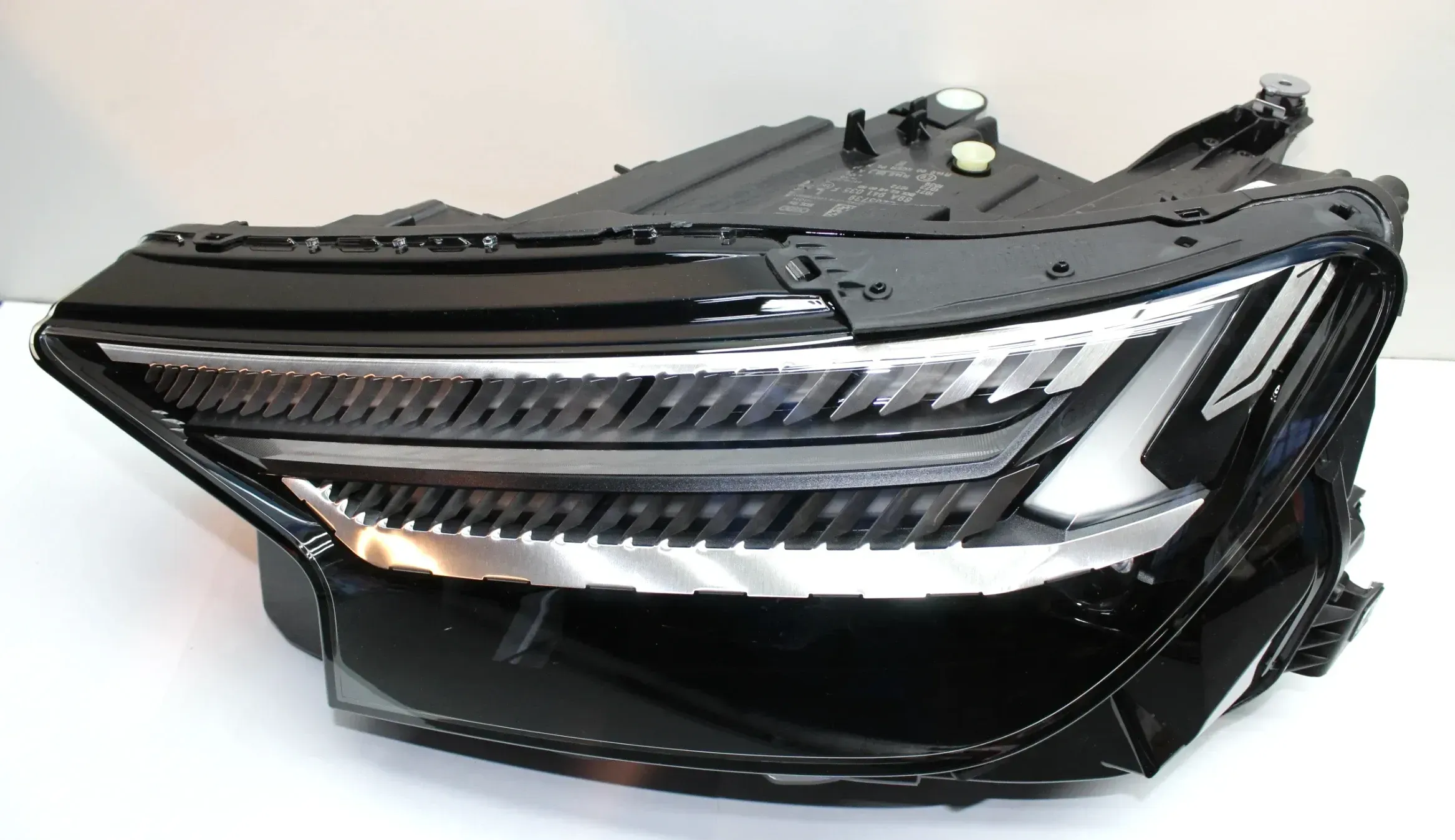 NEU Original AUDI Q4 E-TRON Voll LED Scheinwerfer Matrix vorne links 89A941035F - Bild 1