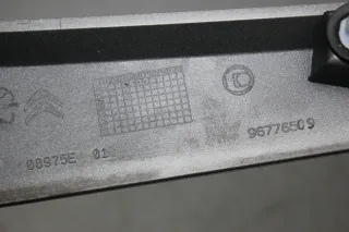 Zierleiste Abdeckung außen hinten links 96776509 Citroen C4 Grand Picasso II Bj.14 - Bild 10