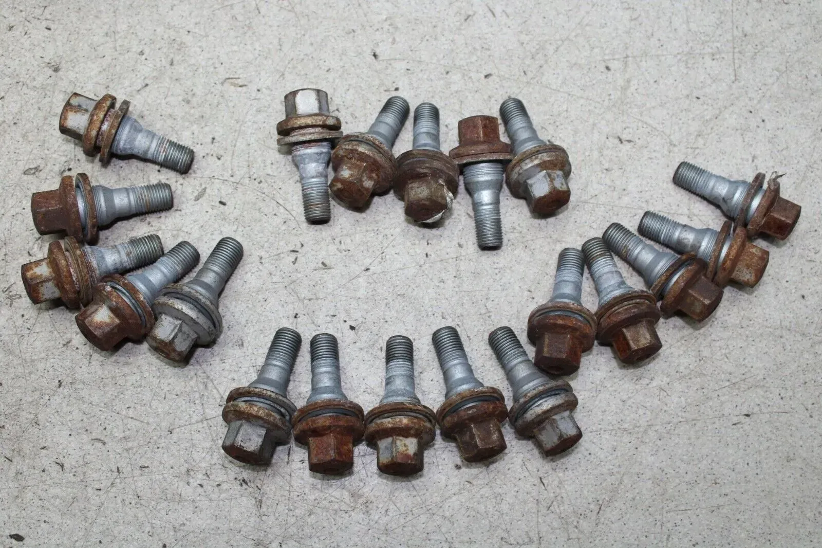 20x Radbolzen Radschrauben SW 17 mm Fiat Scudo Bus 2.0 D MultiJet 270 272 Bj.11 - Bild 1