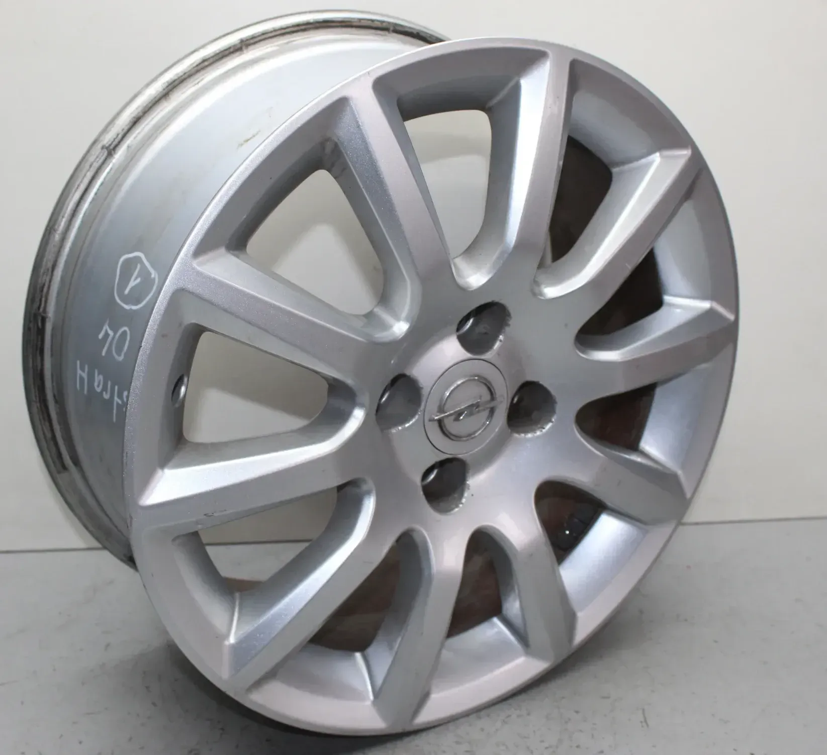 1x Alufelge 4-Loch! Felge 6,5J x 16 H2 ET37 LK 4x100 Opel Astra H Bj.04 (1) - Bild 1