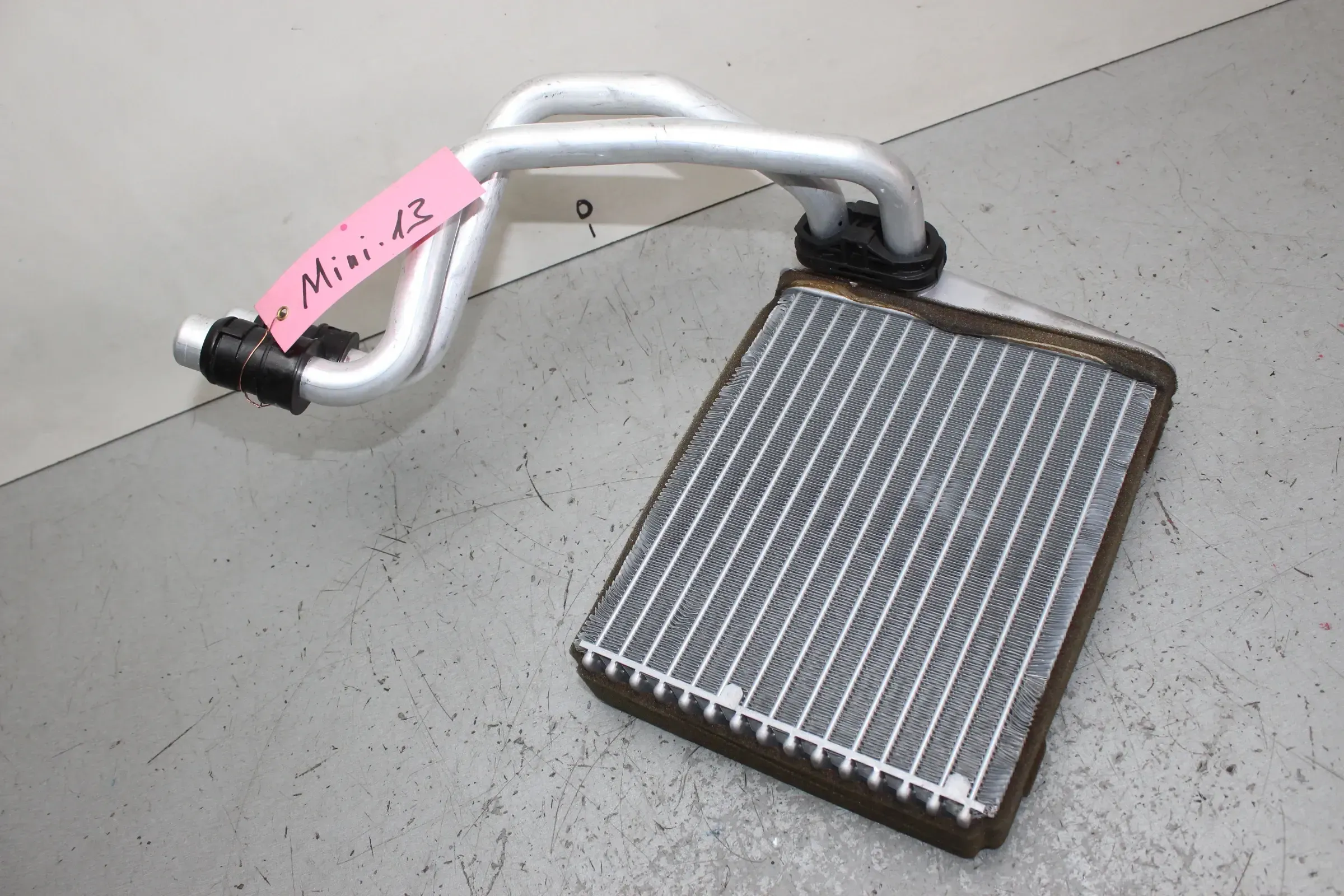 Heizungskühler Wärmetauscher Kühler Valeo 669183 MINI Cooper R58 Bj.13 - Bild 1