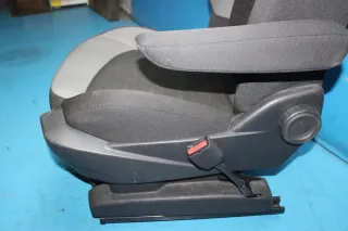 Beifahrersitz Sitz vorne rechts Citroen C4 Picasso II Bj.17 - Bild 6