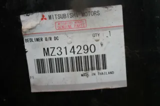 Laderaumboden Laderaumwanne Verkleidung MZ314290 Mitsubishi L200 2.5 Bj.13 - Bild 9