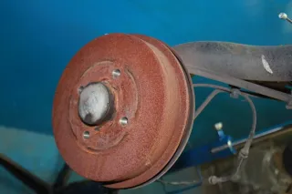 Hinterachse Achsträger Achse hinten Trommelbremse ABS Nissan Micra III K12 Bj.09 - Bild 5