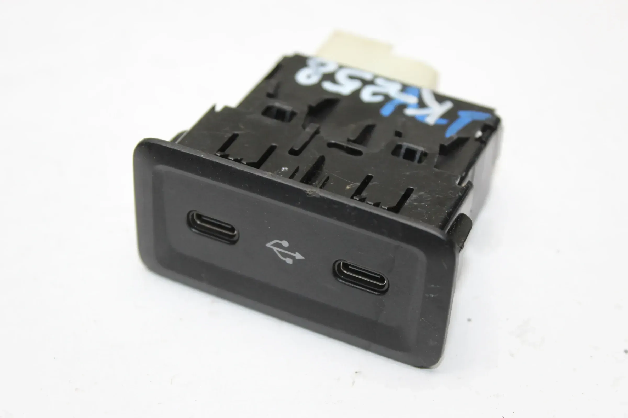Mercedes Benz W223 2-Fach USB C Buchse Stecker 2x USB Port Type C A2238203306 - Bild 1