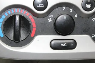 Klimabedienteil Bedienteil Klima Heizung Chevrolet Kalos T200 Bj.07 - Bild 2