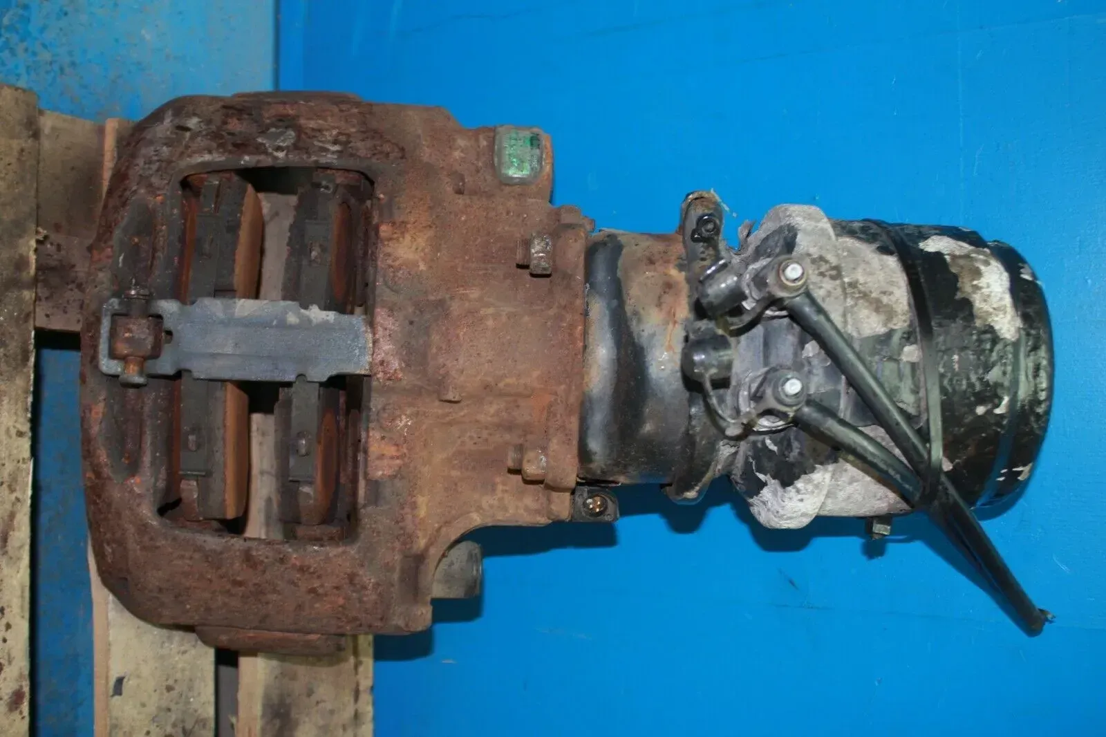 Bremssattel mit Zylinder Knorr Bremse SN6509 hinten links 81508046705 MAN TGM Bj.14 - Bild 1