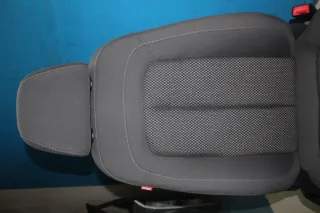 Beifahrersitz Sitz vorne rechts mit Sitzheizung Seat Exeo ST 3R Bj.12 - Bild 3