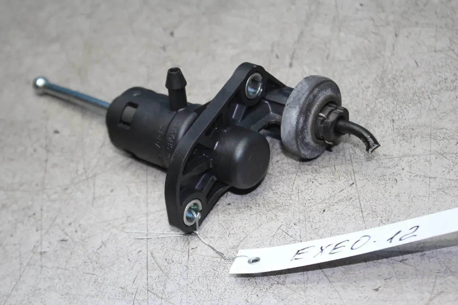 Kupplungsgeberzylinder Geberzylinder 8E1721401AJ Seat Exeo ST 3R 1.8 TSI Bj.12 - Bild 1