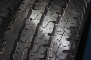 2x runderneuerten Reifen Somerreifen 215/65 R16 C 109/107R dot 0221 ca 10 mm - Bild 8