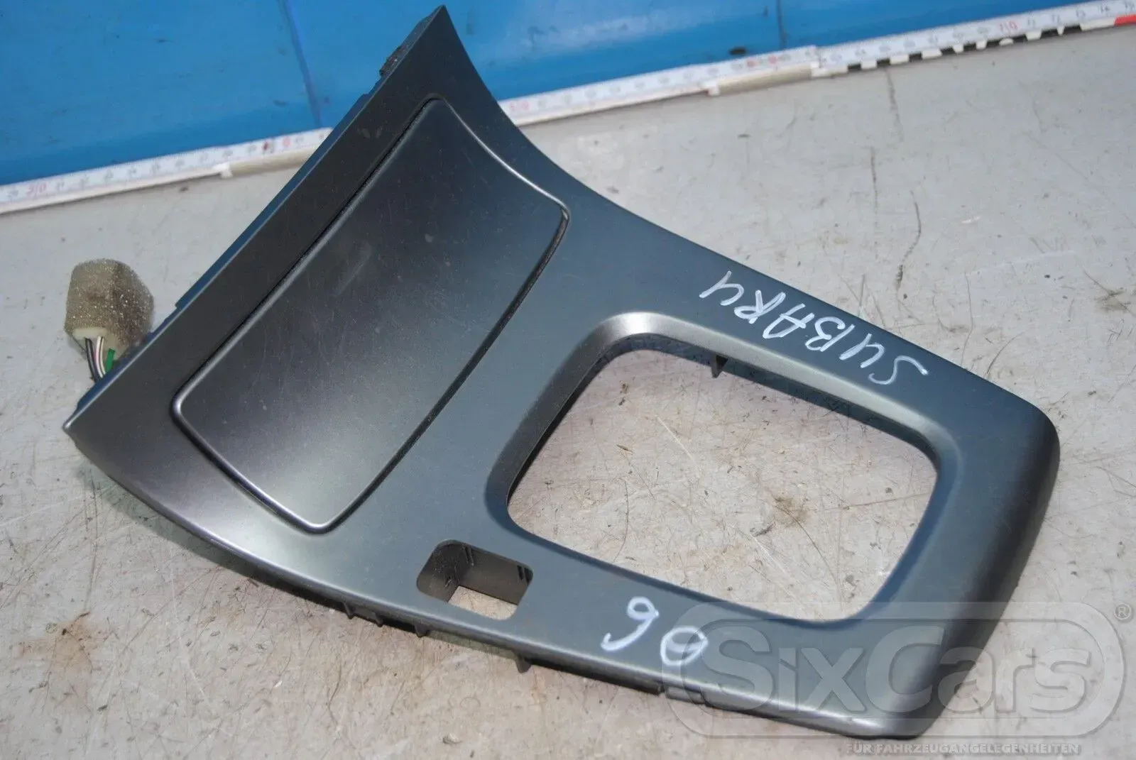 Subaru Impreza 2.0i Mittelkonsole Abdeckung Blende Ascher Steckdose und Stopfen - Bild 1