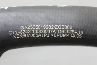 Kühlwasserschlauch Kühlmittel Schlauch A2535019282 Mercedes Benz GLC X253 Bj.19 - Bild 3