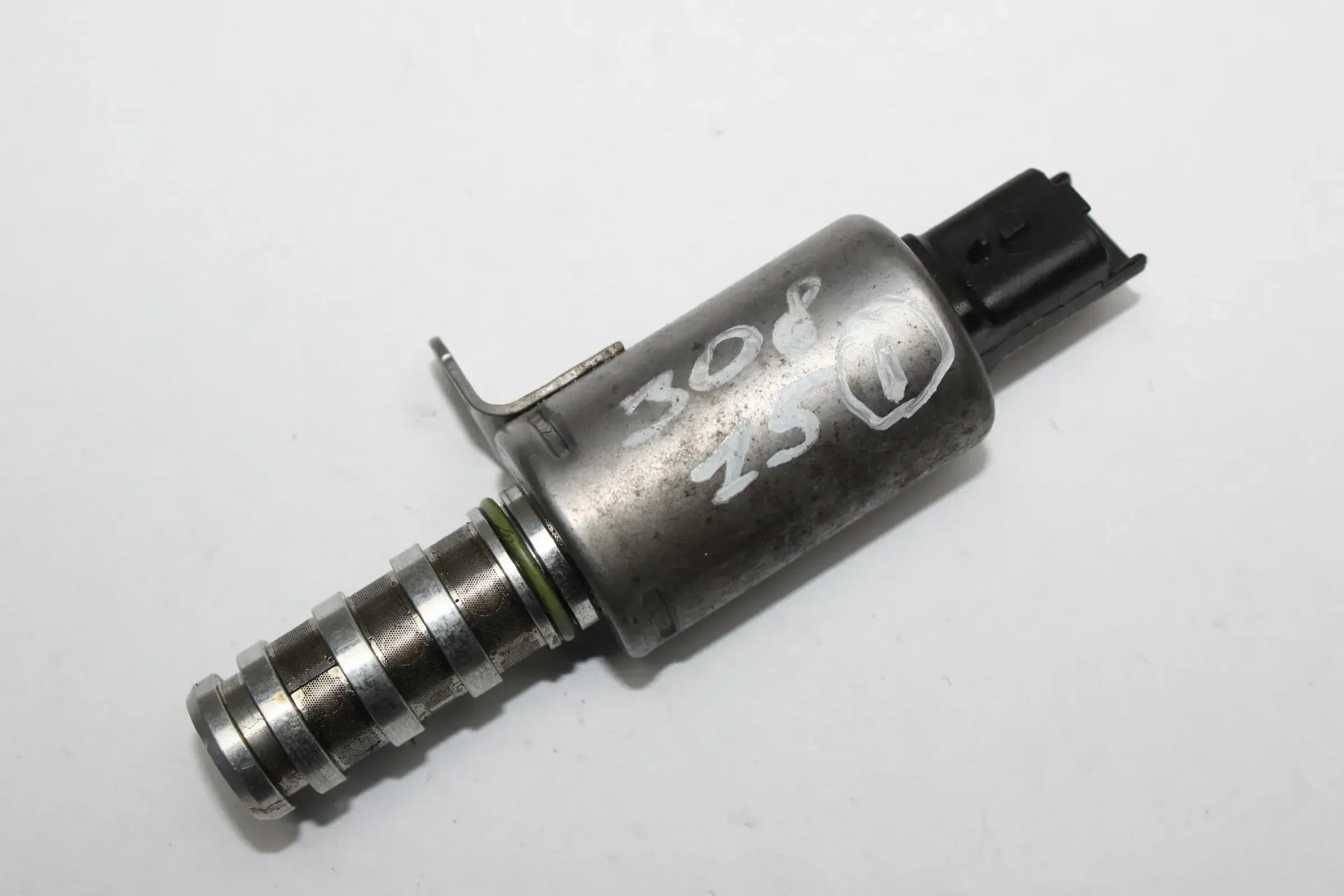 Steuerventil Nockenwellenverstellung 9825813780 Peugeot 308 II SW 1.2 THP Bj.15 - Bild 1