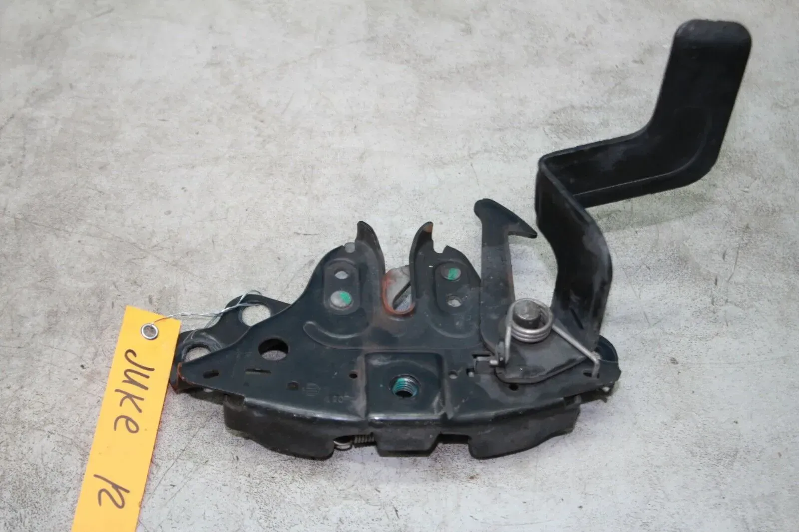 Motorhaubenschloss  Schloss vorne Nissan Juke F15 K9K 1.5 dCi Bj.12 - Bild 1
