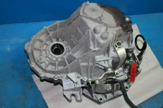 Schaltgetriebe 6 Gang TL4 A 120 7701700587 Nissan Juke 1.5 dCi 81kW Bj.12 - Bild 7