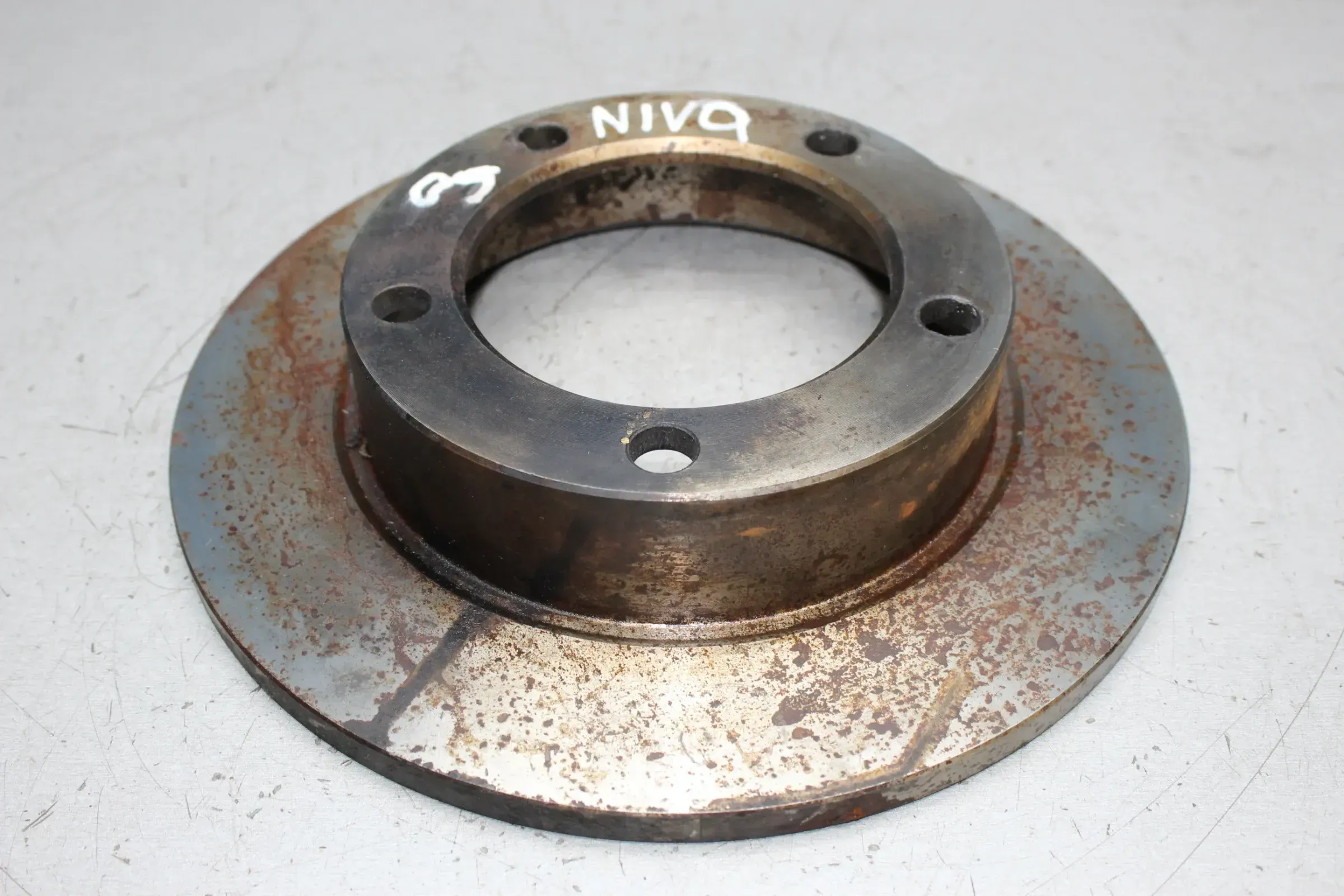Lada Niva 2121 Bj.09 1x Bremsscheibe vorne - Bild 1