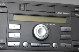 Autoradio Radio Kassette 5000C 4M5T-18K876-AC Ford Focus II DA, DP, HCP 2.0 Bj.06 - Bild 3